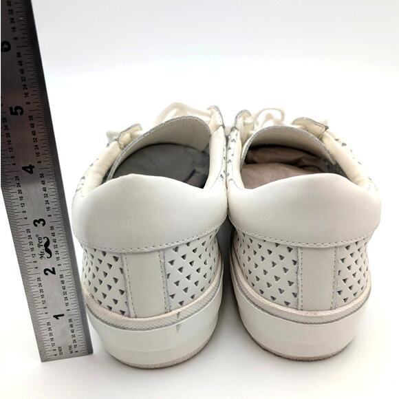 Dolce Vita Zina Perforated 360 Slip-On Women's Sneaker White Size US9 EU40 - Picture 5 of 12